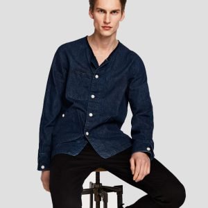 Men Neavey Blue Shirt